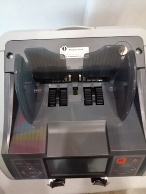 قیمت خوب دستگاه شمارشگر اسکناس HT-9100+، شمارنده اسکناس، شمارنده هوشمند بلیط بخت آزمایی آنلاین