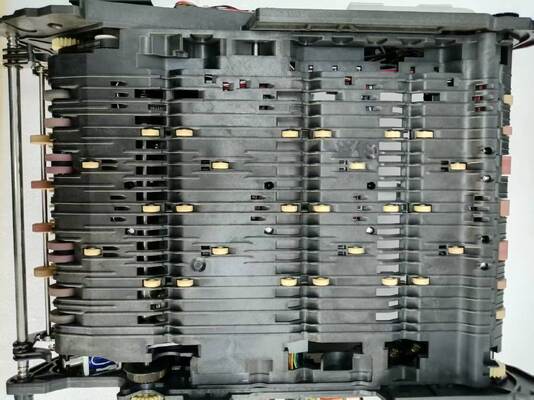 01750193275 بانک ATM CRS Wincor Nixdorf Cineo C4060 قطعات Wincor C4040 مولد اصلی سر W. Drive CRS Cpt.